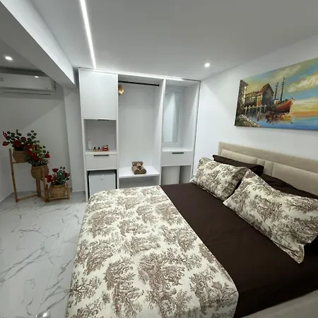 Apartment Sunrise Sarande
